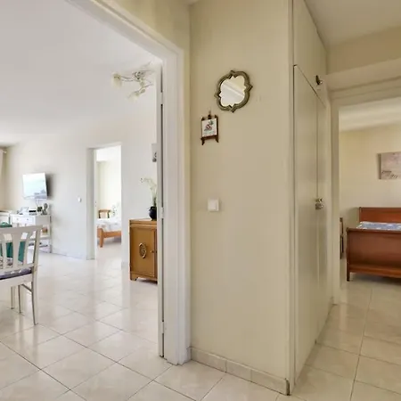 Apartment W 2 Bathrooms At 400M From The Beach Nice Exterior photo